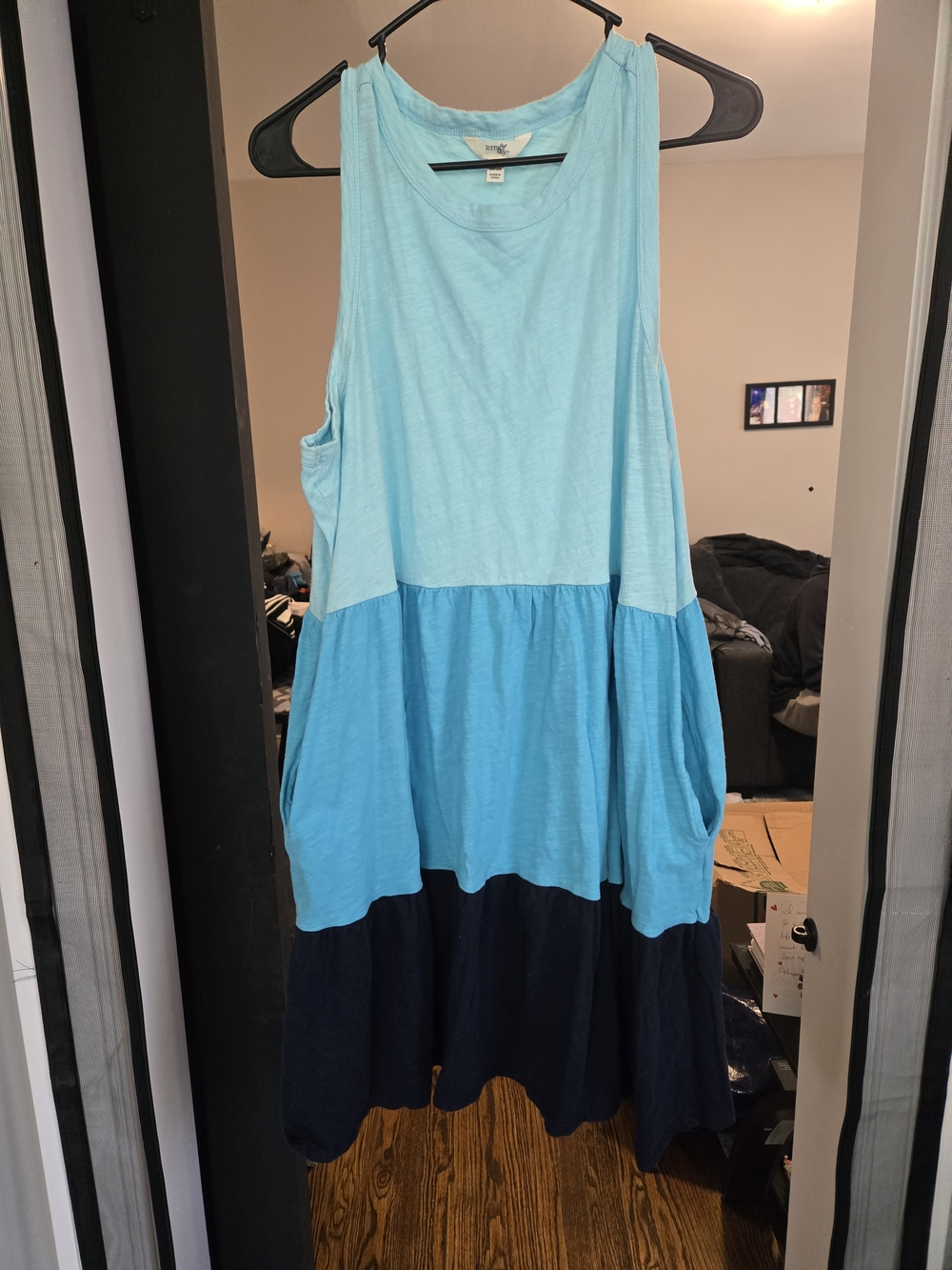 Sleeveless Tiered Colorblock Dress in Light Blue & Navy